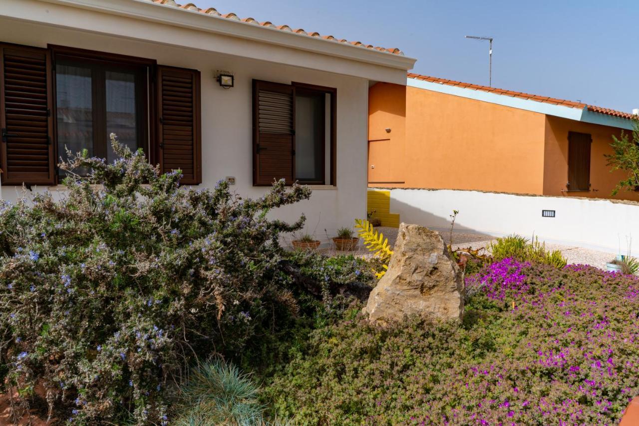 Casa Vacanze Funtana Meiga Càbras Buitenkant foto